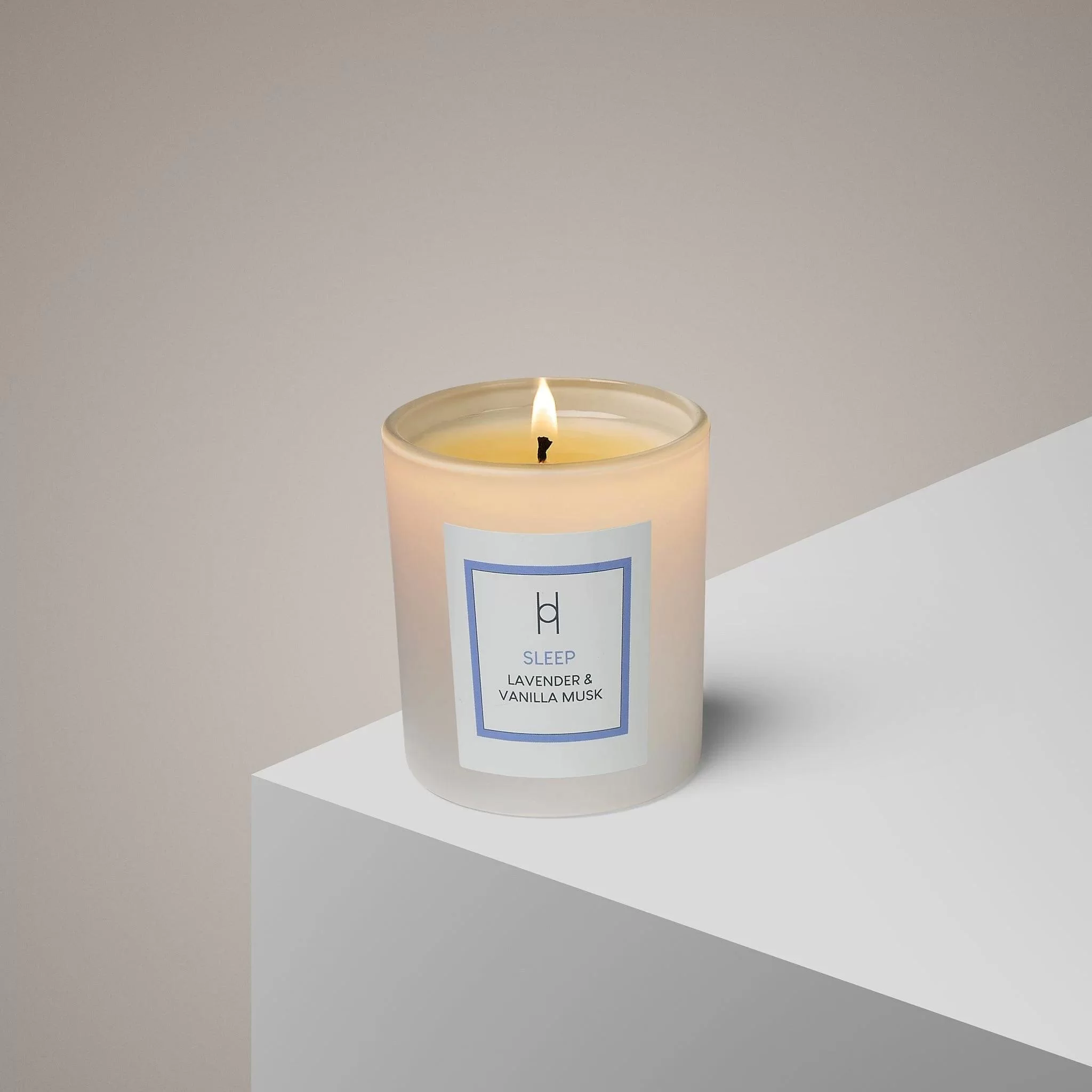 How to Use Scented Candles to Promote a Restful Night's Sleep