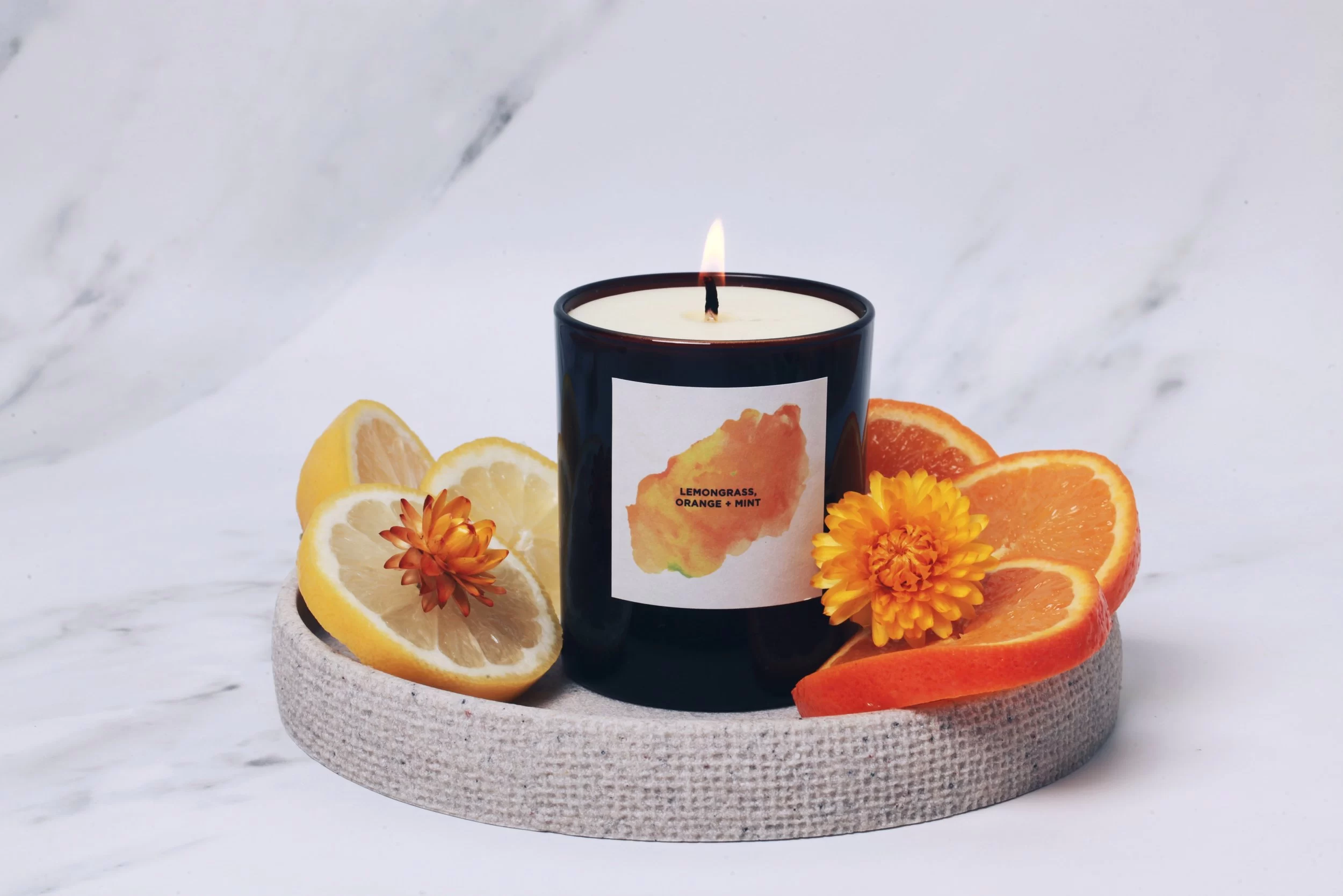 Wild Turmeric-Scented Candles for Relaxation: A Natural Path to Calm and Comfort