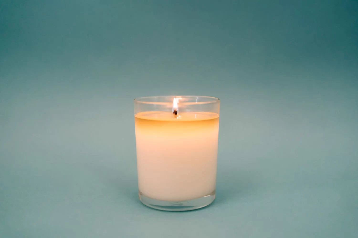 The Importance of Quality Wax in Scented Candles for a Better Burn