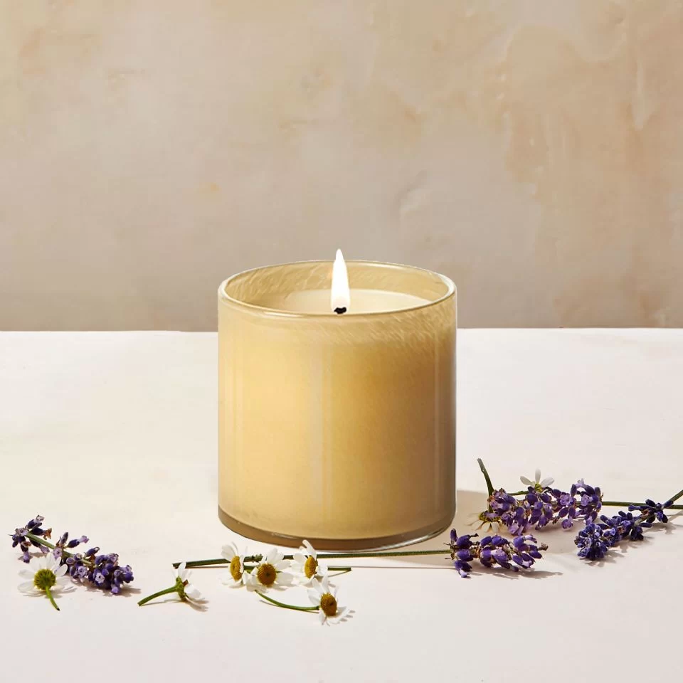 Lavender Chamomile Scented Candles for Relaxation: The Perfect Aromatherapy Blend