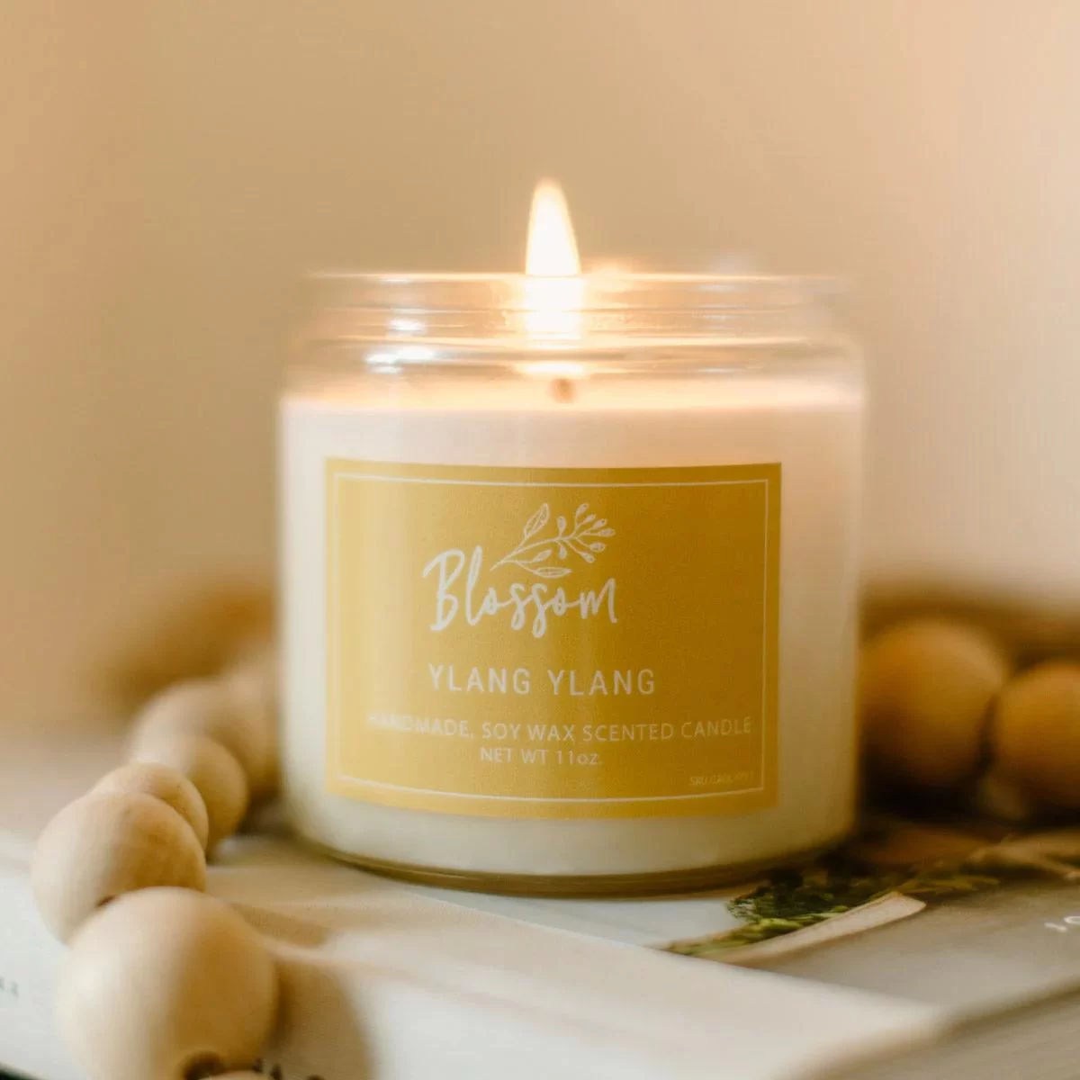 Ylang-Ylang-Scented Candles for Romance: Set the Perfect Mood with Elegant Scents