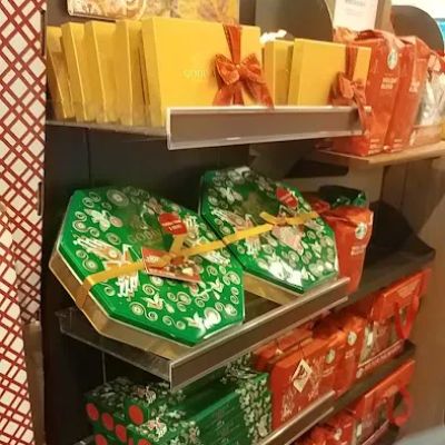 Barnes & Noble