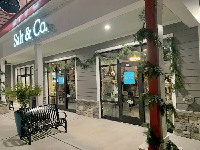 Salt & Co 1