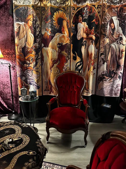 The Serpent's Key Shoppe & Sanctuary 9