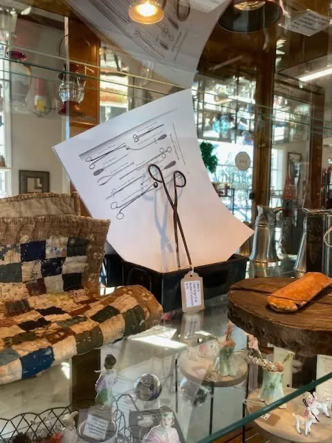 B & L Antiques 6