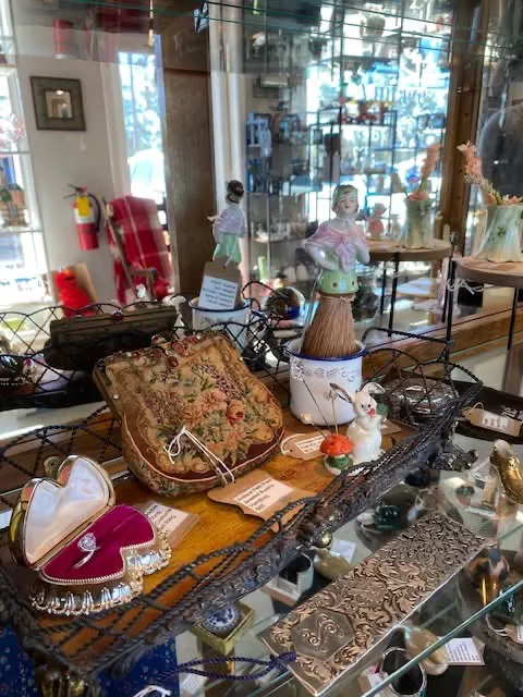 B & L Antiques 5