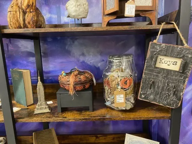 B & L Antiques 7