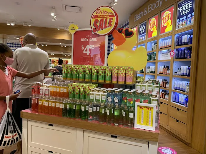 Bath & Body Works 0