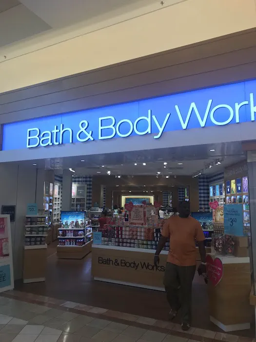 Bath & Body Works 2