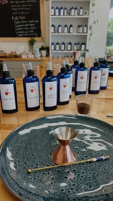 Lighthouse Candle & Scent Bar 9