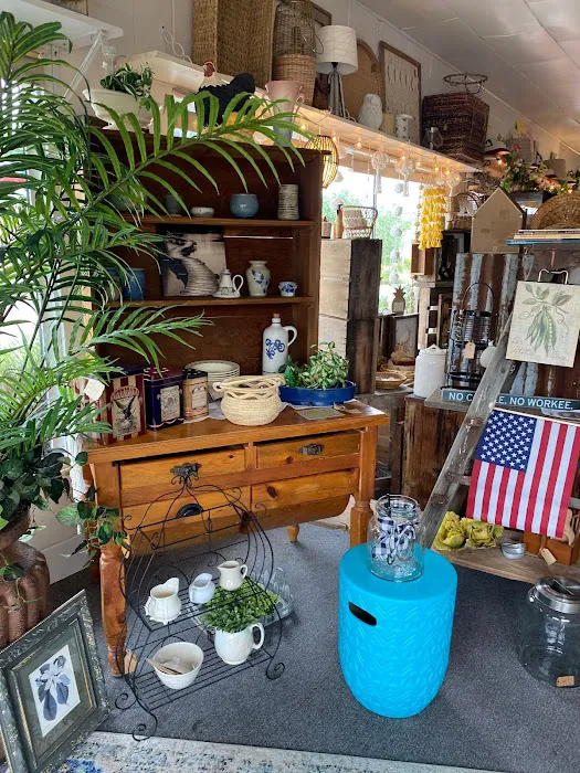 The Shabby Barn 6