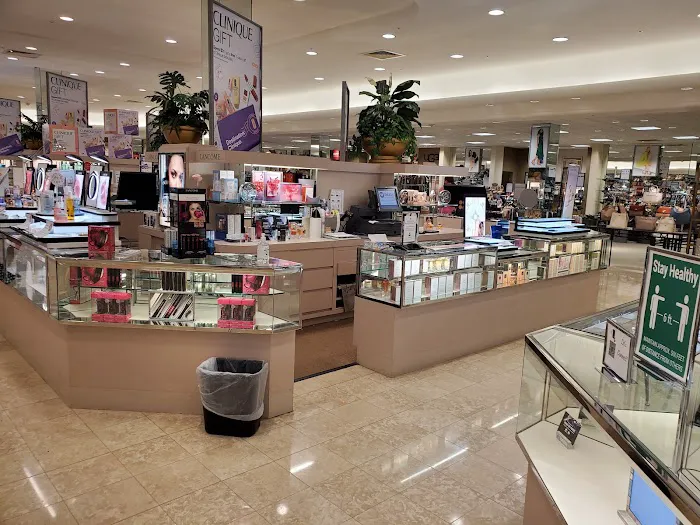 Dillard's 7