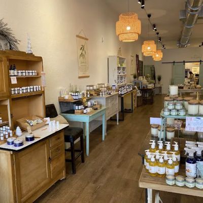 nourish natural bath products