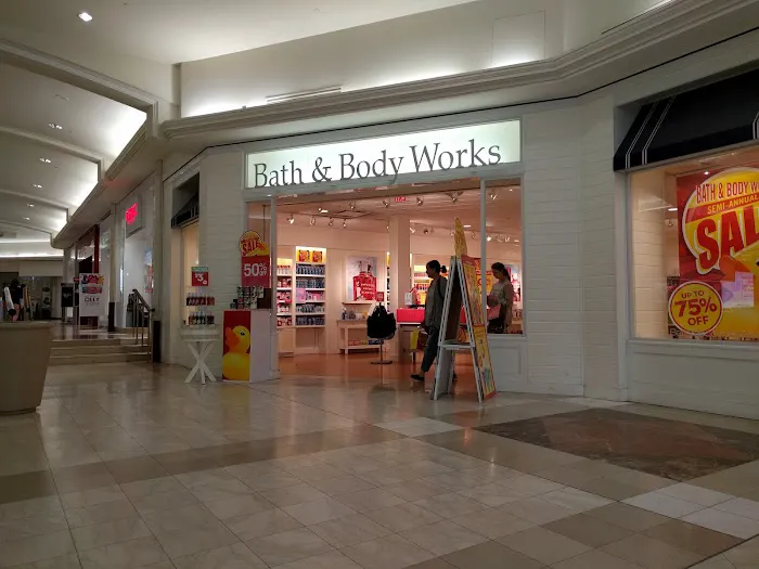 Bath & Body Works 2