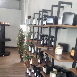 114 Howard Candle Co. ico