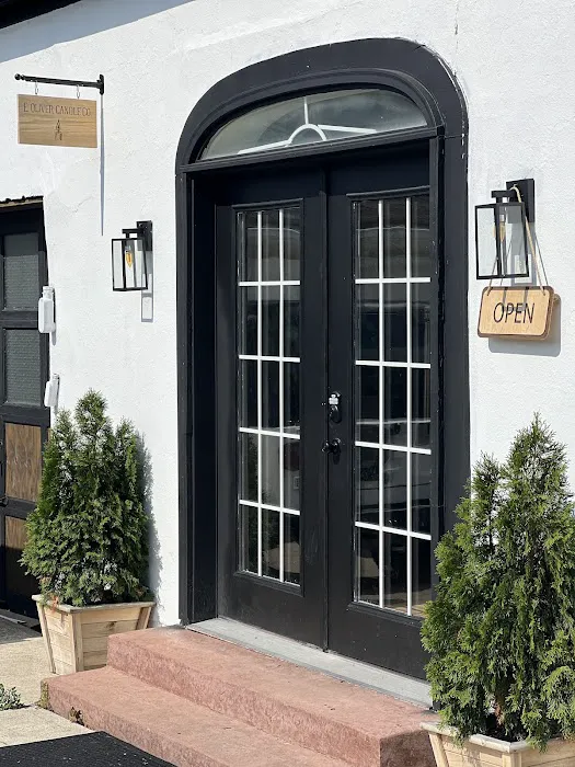 E. Oliver Candle Co. 9
