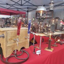 A&A Upcycled Antiques & Light Design ico