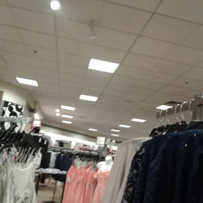 Dillard's