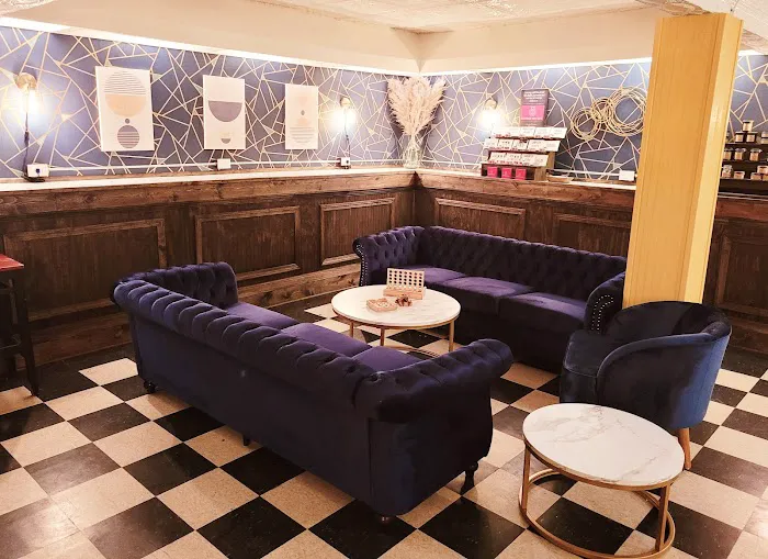 Hideaway Candle Bar 1