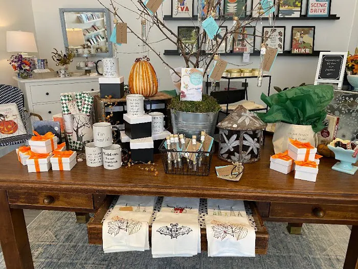 Blue Snail gift shop 0