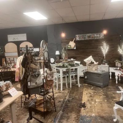 Primitiques Market on Main