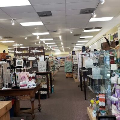Debbie's Hallmark Shop