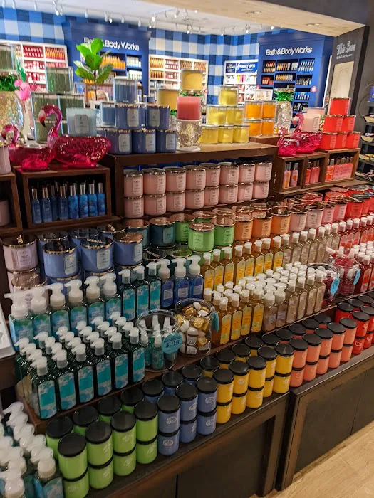 Bath & Body Works 4