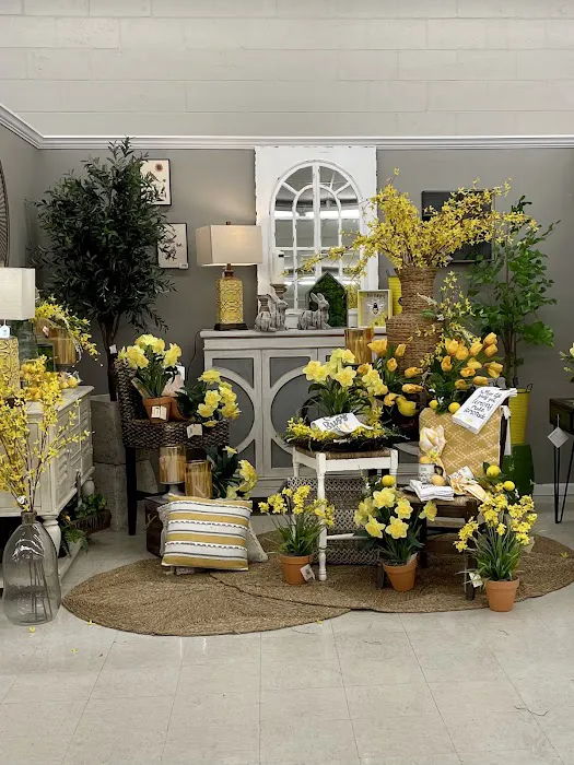 Trees n Trends - Henderson, KY 3