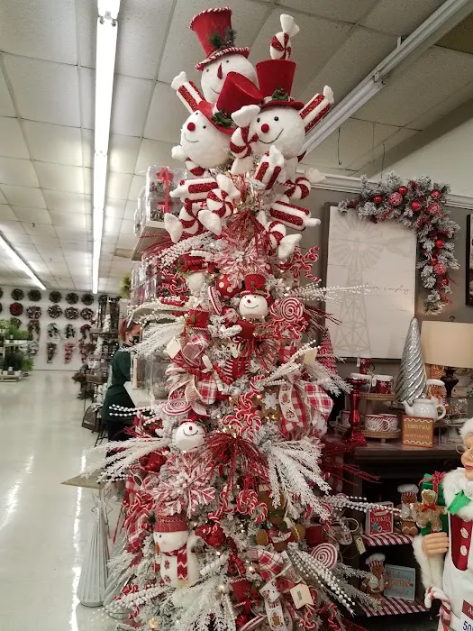 Trees n Trends - Henderson, KY 9