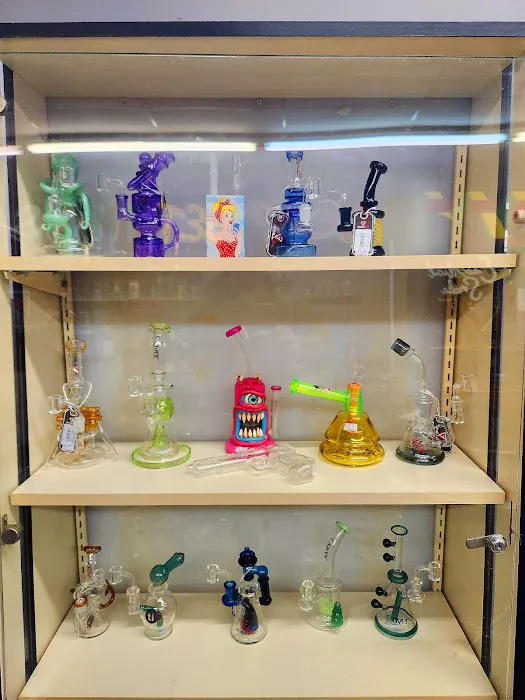 Essential Smoke Shop 3
