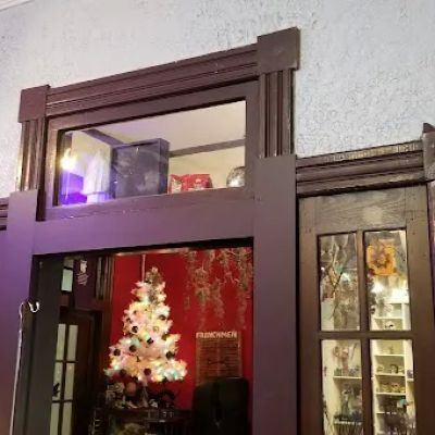 Wicked Mojo Botanica and spiritual advisor