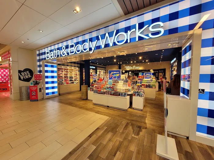 Bath & Body Works 2