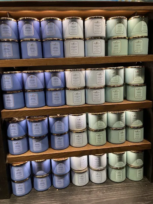 The White Barn Candle Co. 2