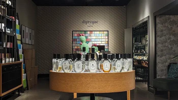 Diptyque Larchmont 3