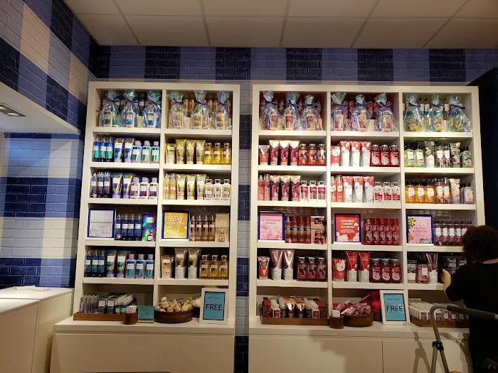 Bath & Body Works 9