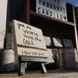 Happy Thoughts Candle Co. ico