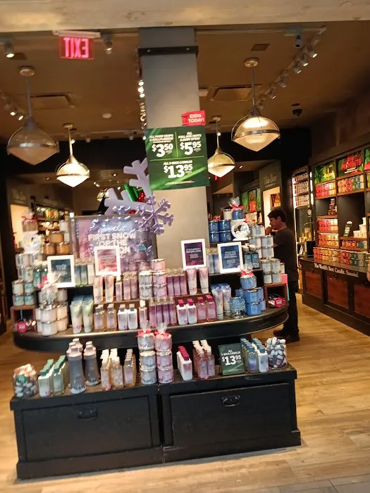 Bath & Body Works 8