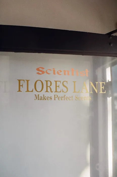 Flores Lane 6