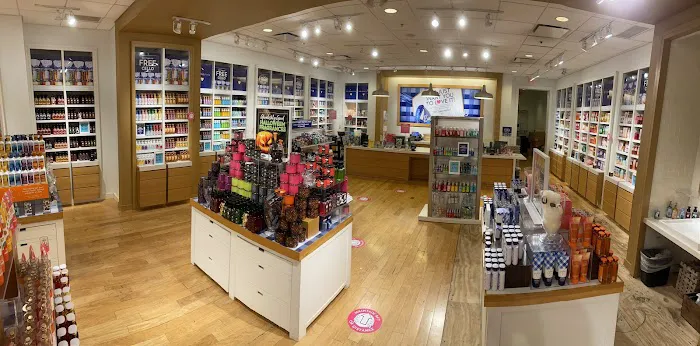 Bath & Body Works 2