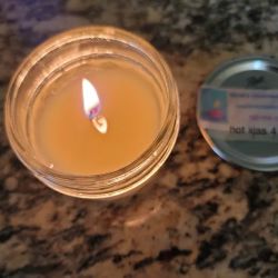 Mom's Gourmet Candles ico