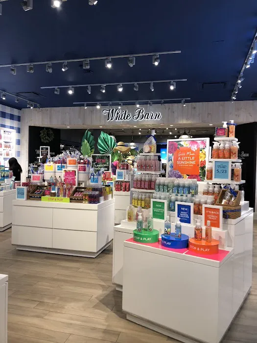 Bath & Body Works 1