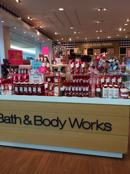 Bath & Body Works 4