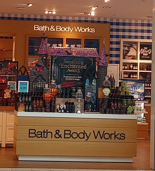 Bath & Body Works 2