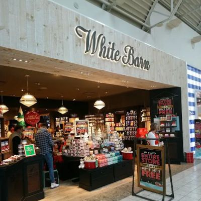 The White Barn Candle Co.