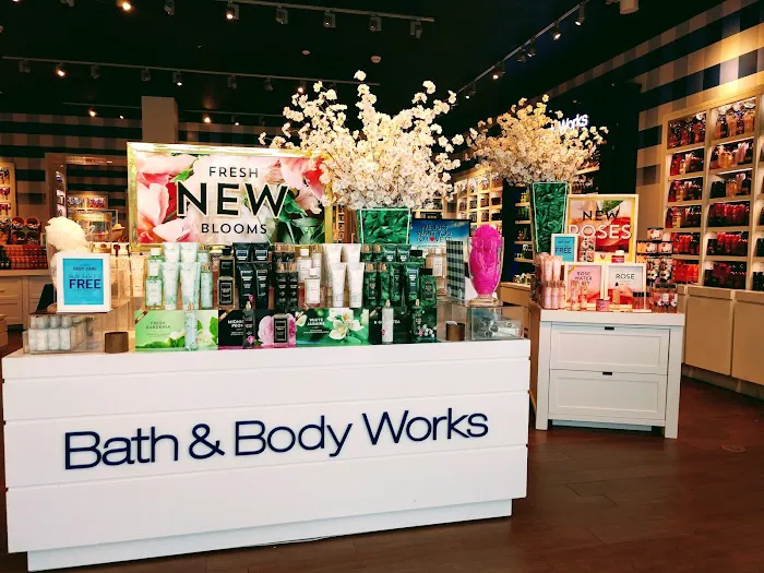 Bath & Body Works 1