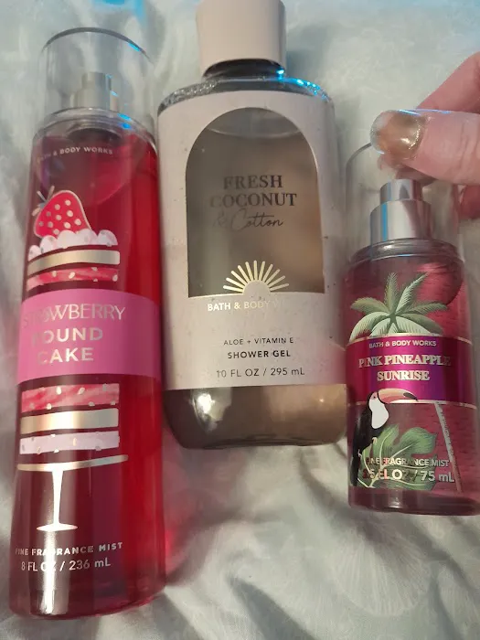 Bath & Body Works 4