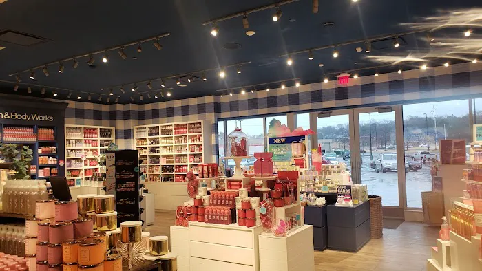 Bath & Body Works 1