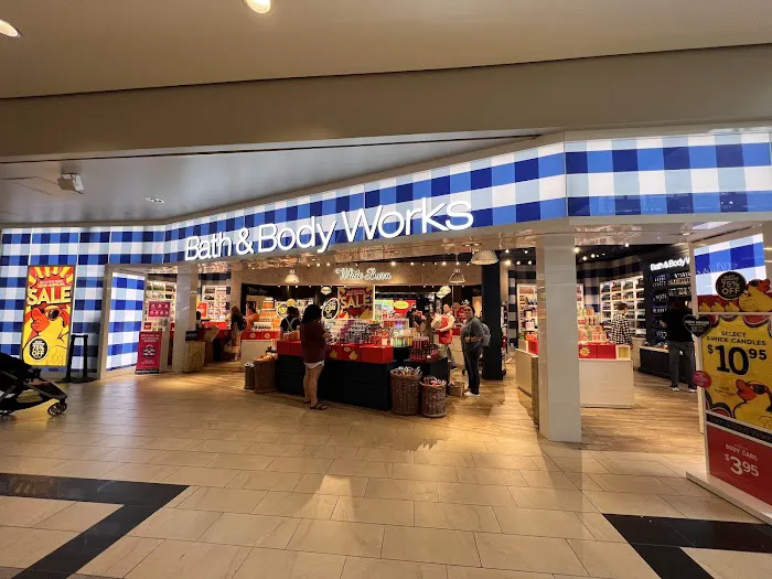 Bath & Body Works 1