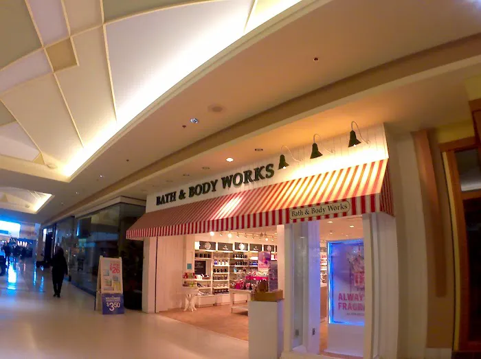 Bath & Body Works 1