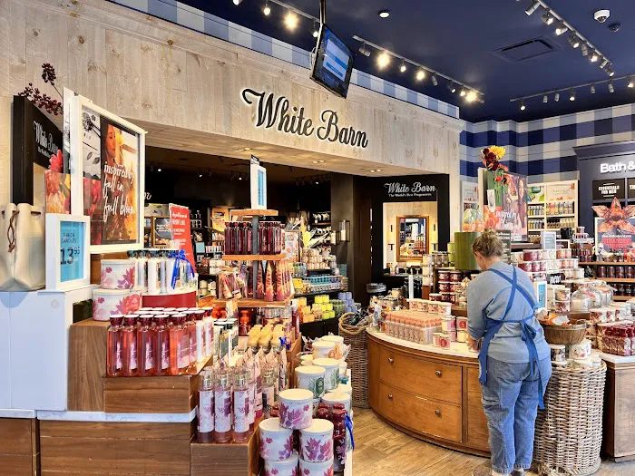 Bath & Body Works 2